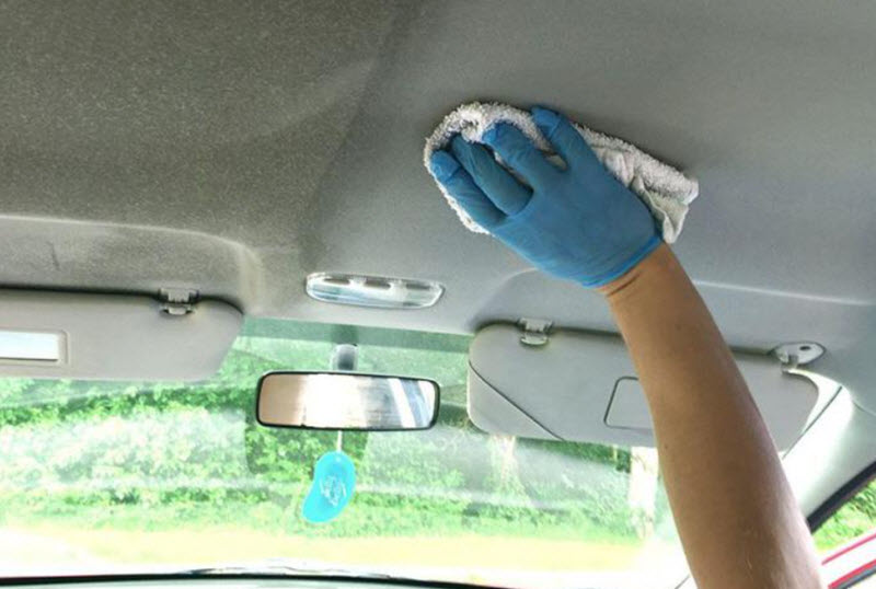 How to clean the ceiling of a car interior without streaks