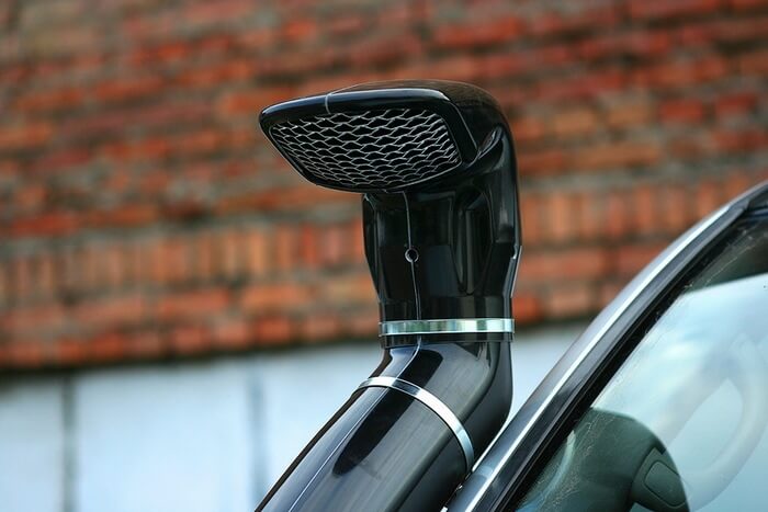 3 лучших продукта для защиты от дождя на лобовом стекле автомобиля