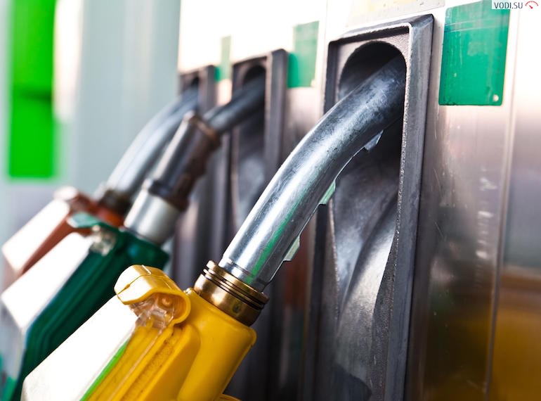 Дизельное топливо: цена за литр на АЗС сегодня