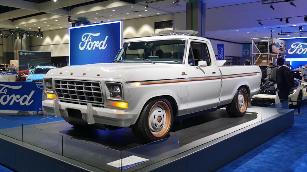 Chevrolet Performance i MotorTrend połączyły siły, aby zelektryfikować tego Chevroleta z 1957 roku.