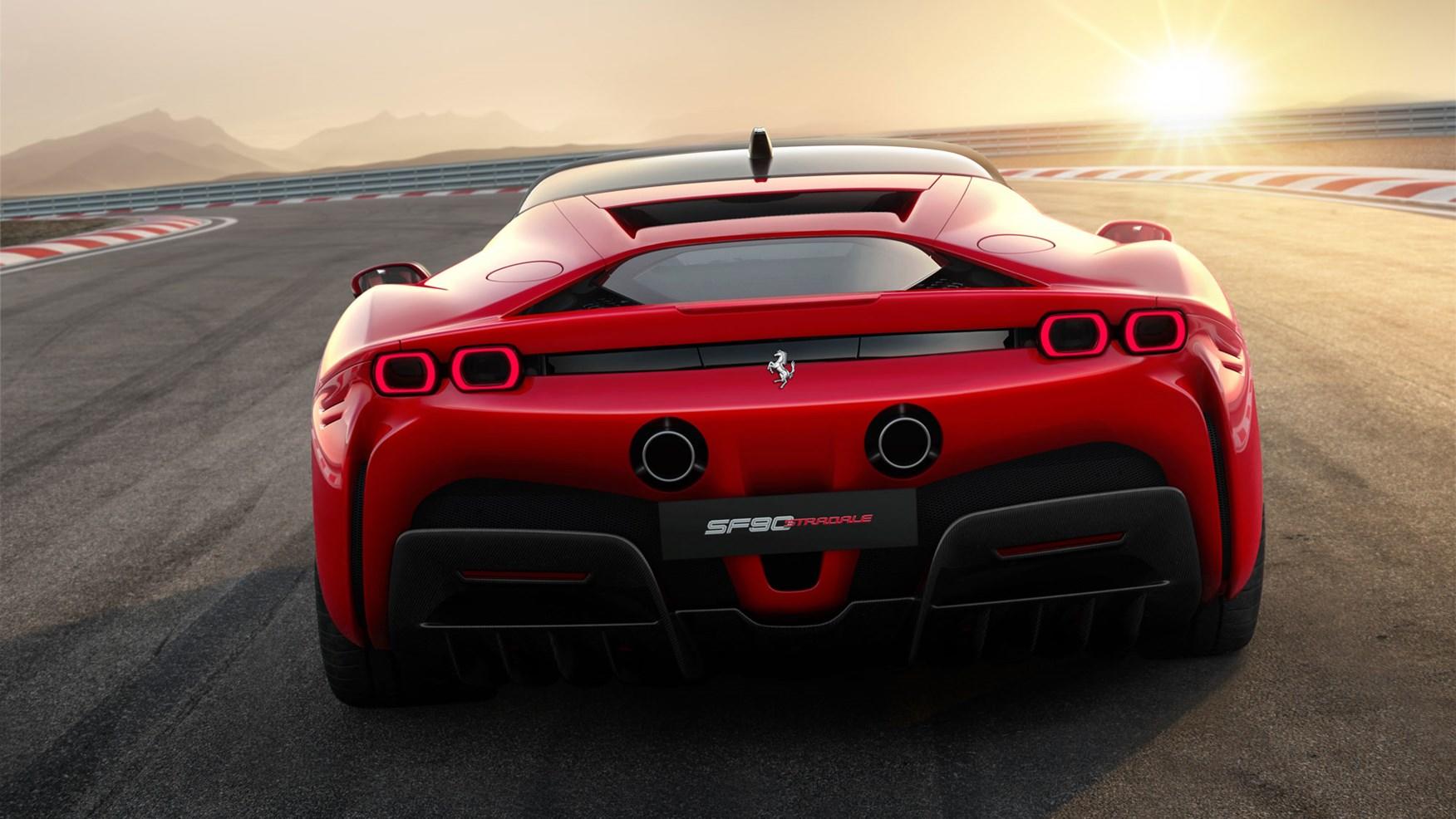 Ferrari уже запатентовала электрический суперкар