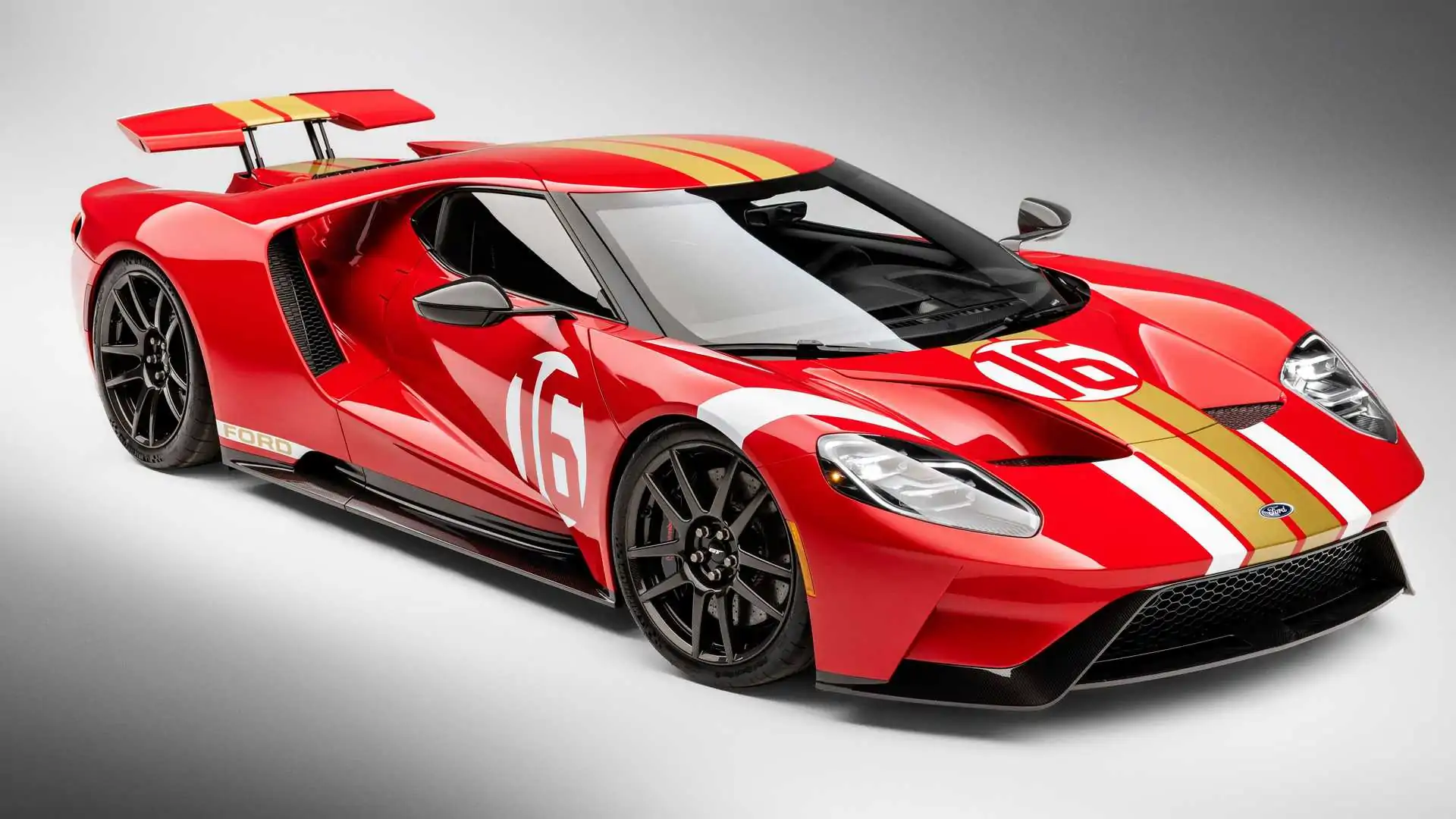 Ferrari уже запатентовала электрический суперкар