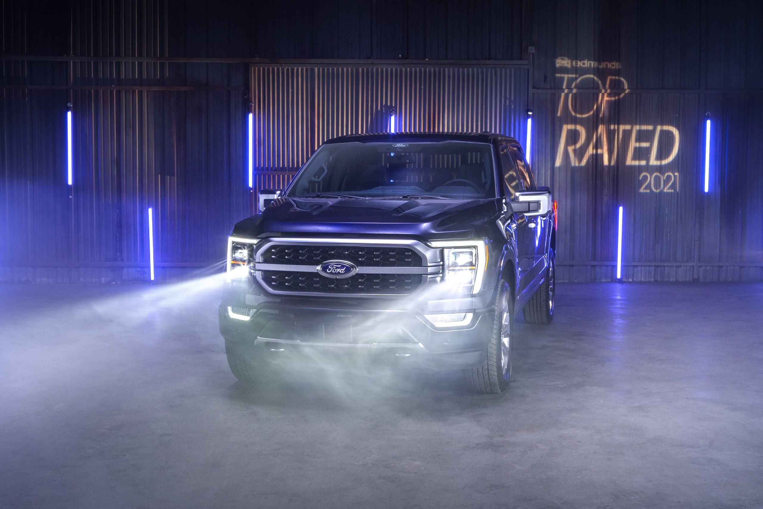 Ford получил награду Edmunds Top Rated Awards за Mustang Mach-E и F-150