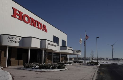Honda retira a mercadoría de 725,000 todoterreos e camións debido á posible peladura do capó
