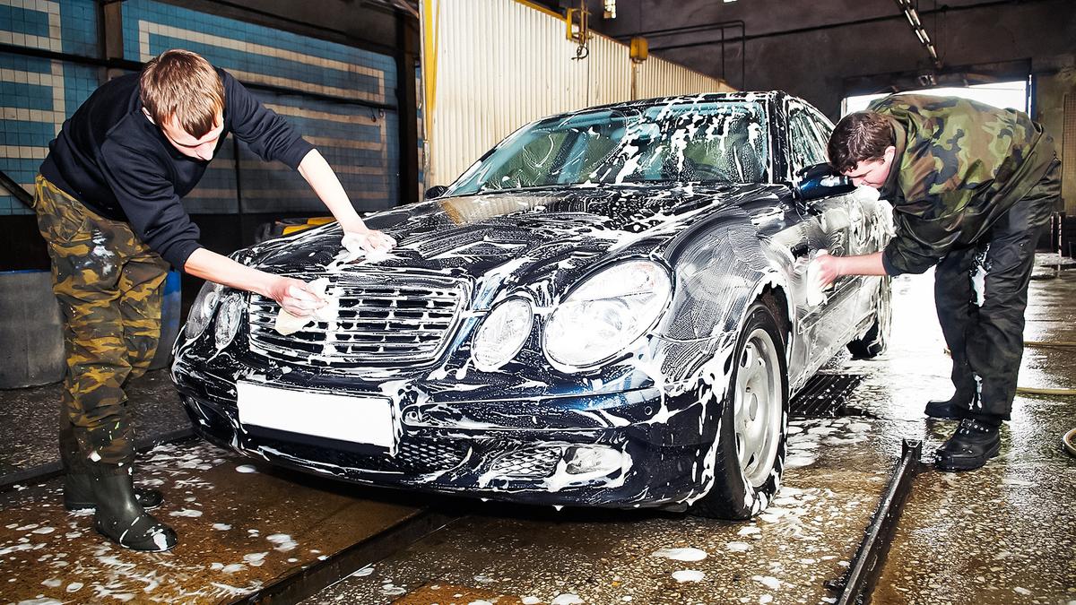 Rửa xe tự động gây hại cho xe của bạn như thế nào