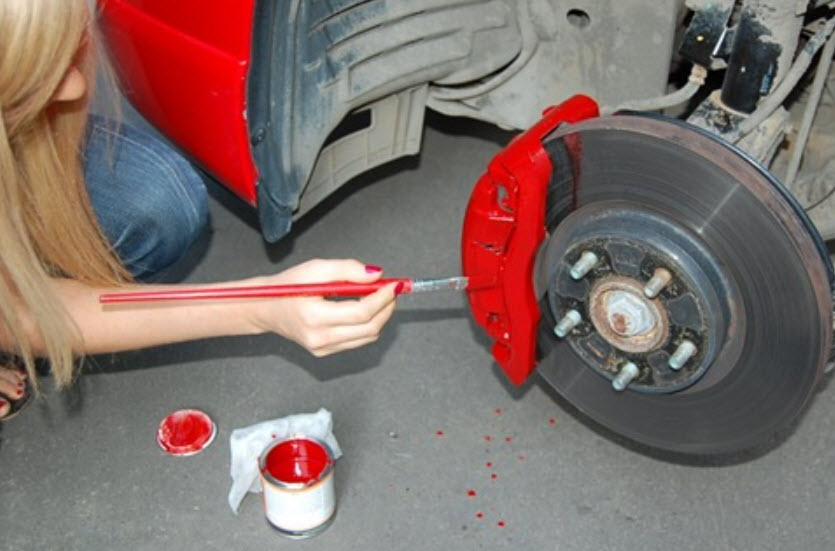 How and how to paint calipers and brake drums in a garage