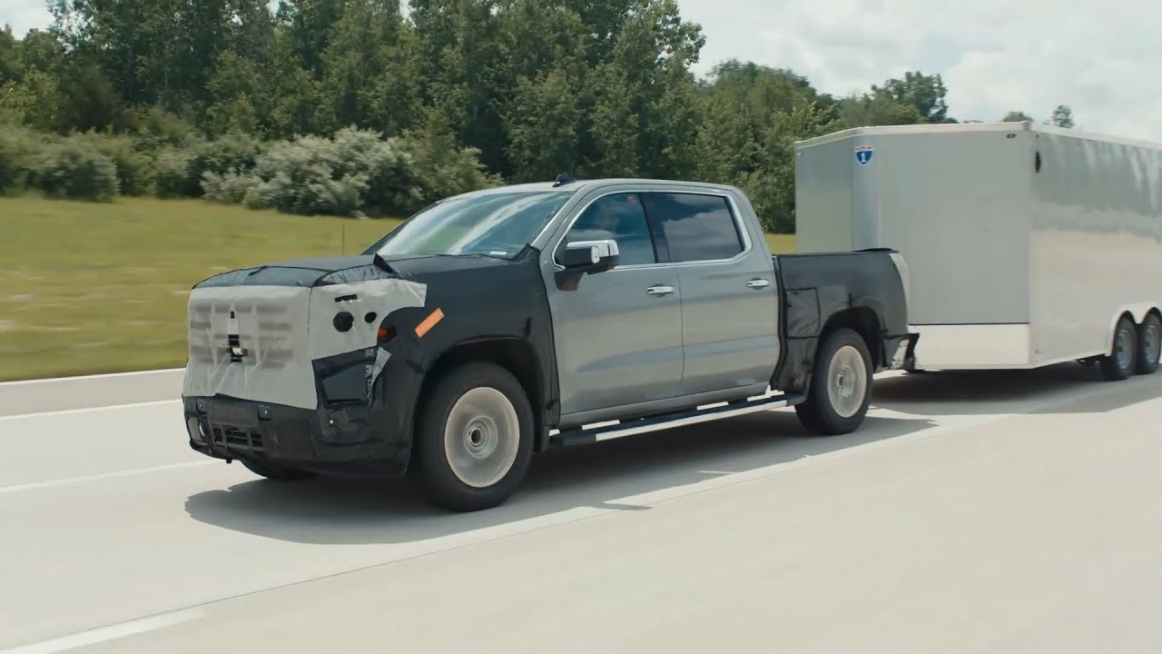 Com es veu la tecnologia d'assistència super mans lliures en una camioneta GMC Sierra 2022