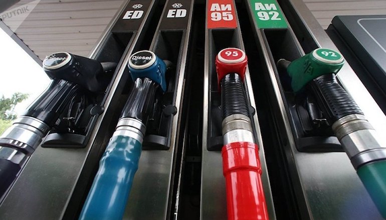 Почему дизель дороже бензина? Разберем главные причины