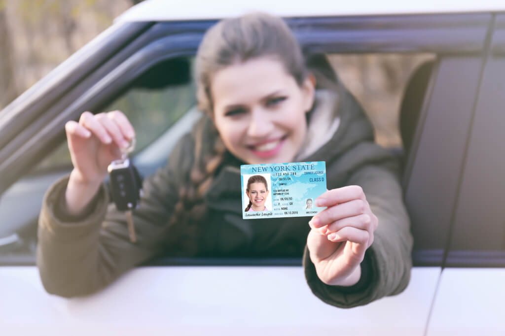 Trin for trin hvordan man ansøger om et type A kørekort i USA.