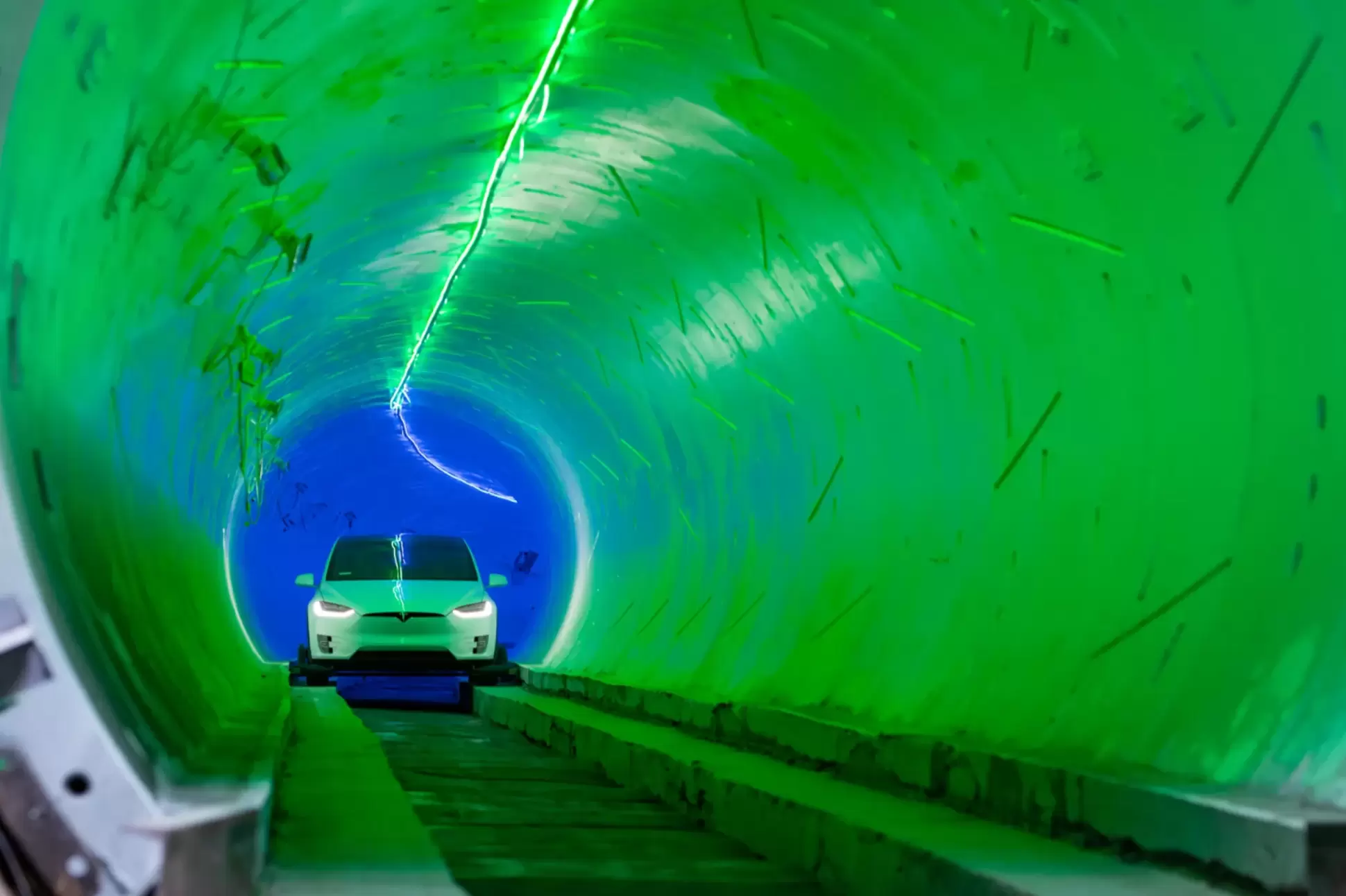 Скоростные туннели Tesla могут быть закрыты из-за нарушения правил безопасности