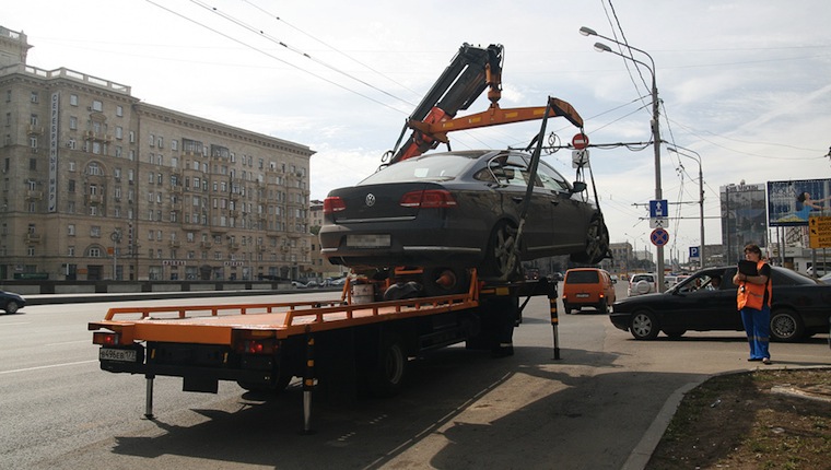 Стоимость штрафстоянки в Москве, сколько придется заплатить чтобы забрать машину?