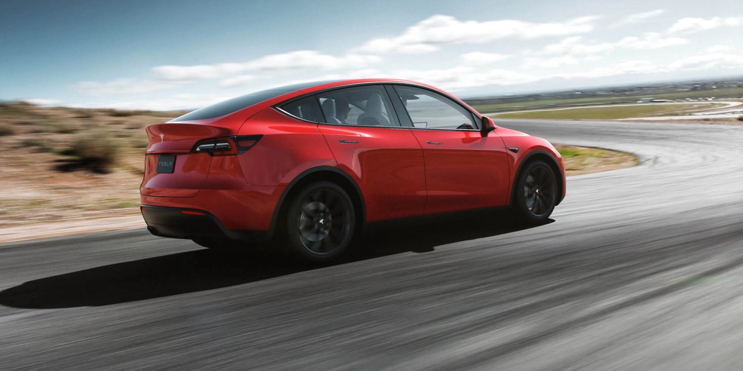 Toyota dévoile la voiture électrique BZ4X avec volant de style Tesla