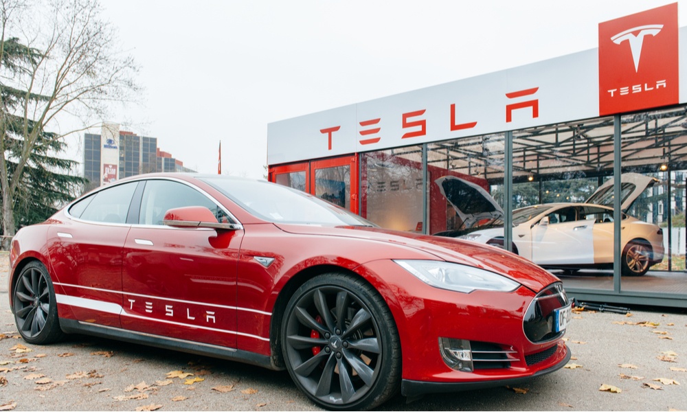 Tesla в Китае вынудили убрать с рынка 50,000  автомобилей из-за поломок подвески: в компании говорят, что их вынуждают