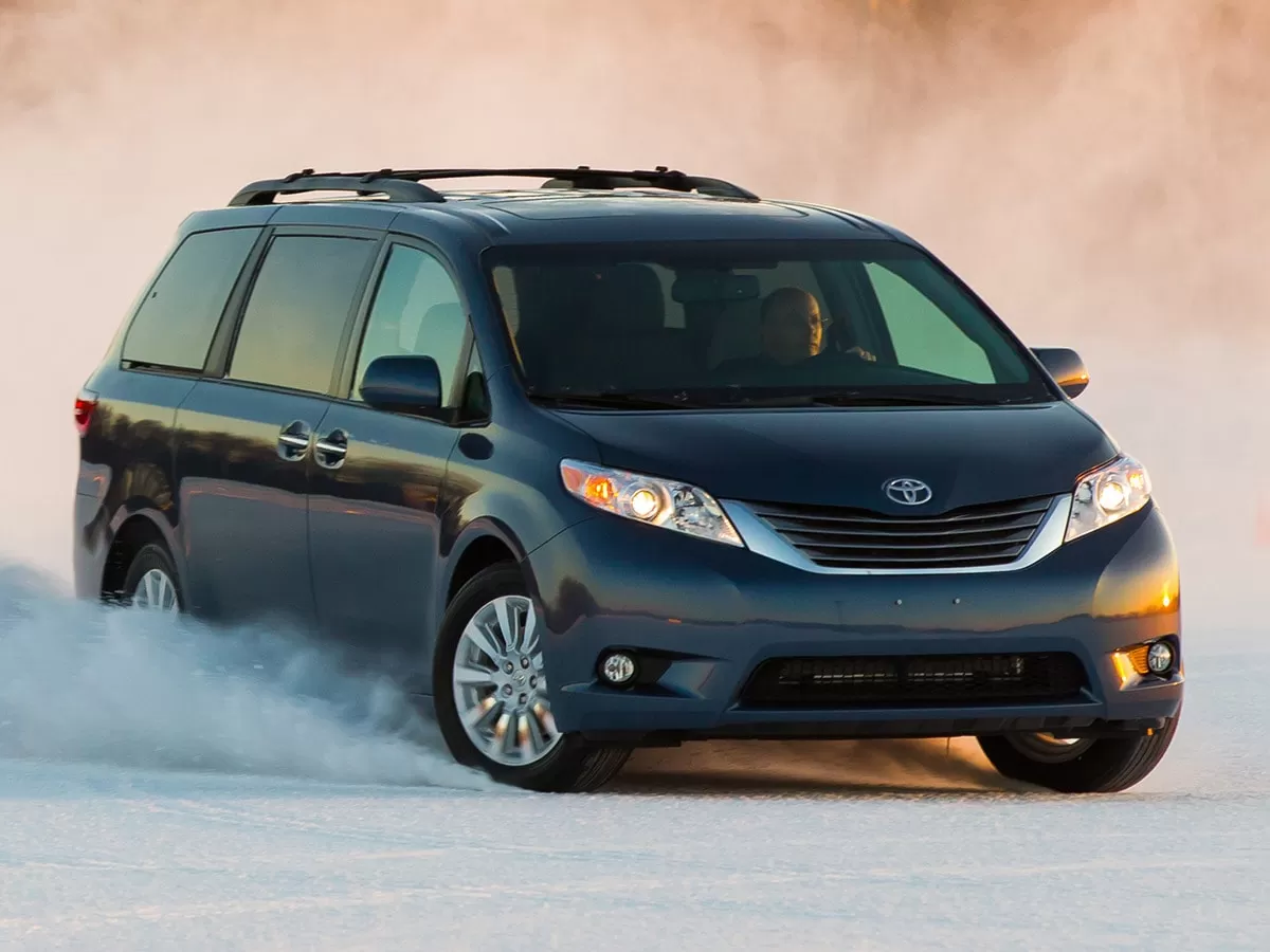 Toyota Sienna 2016