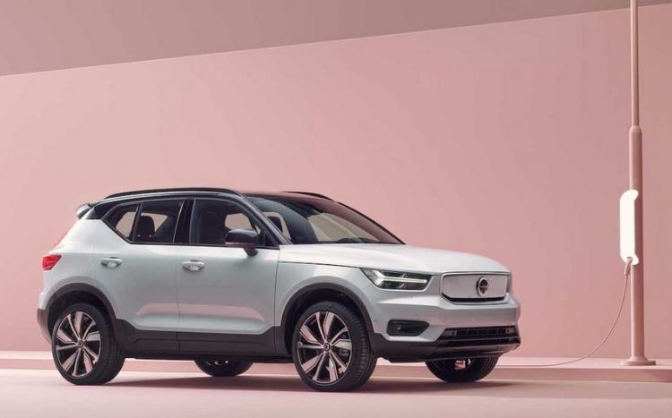 Volvo redobra esforzos: para 2030 espera producir só vehículos eléctricos e vendelos en liña