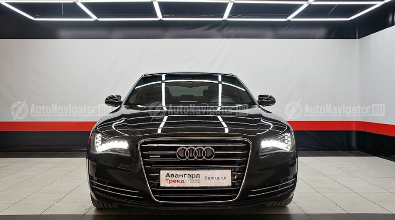 Audi A8 - in prima linea