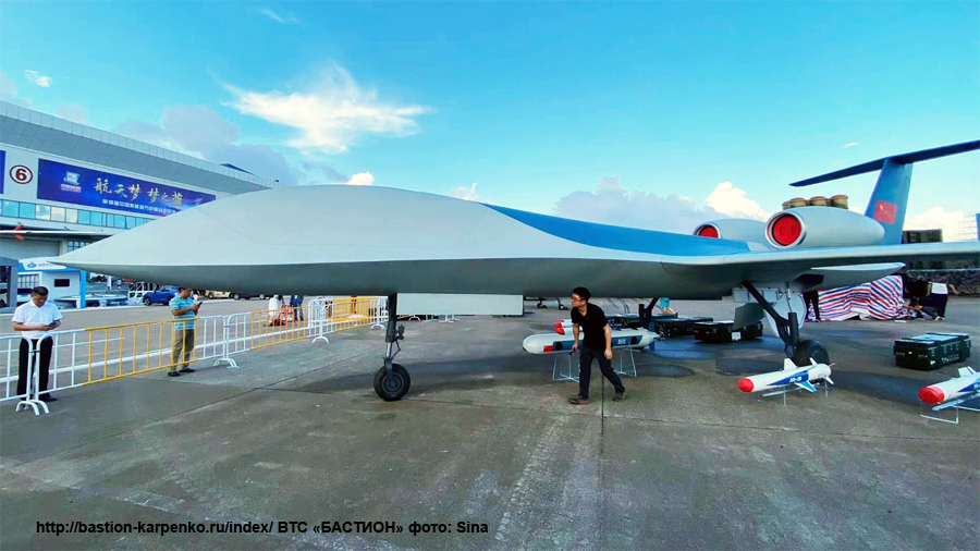 Авиационная техника в выставочном зале Чжухай 2021