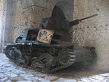مشت موسولینی تانک های پادشاهی ایتالیا در 1917-1945