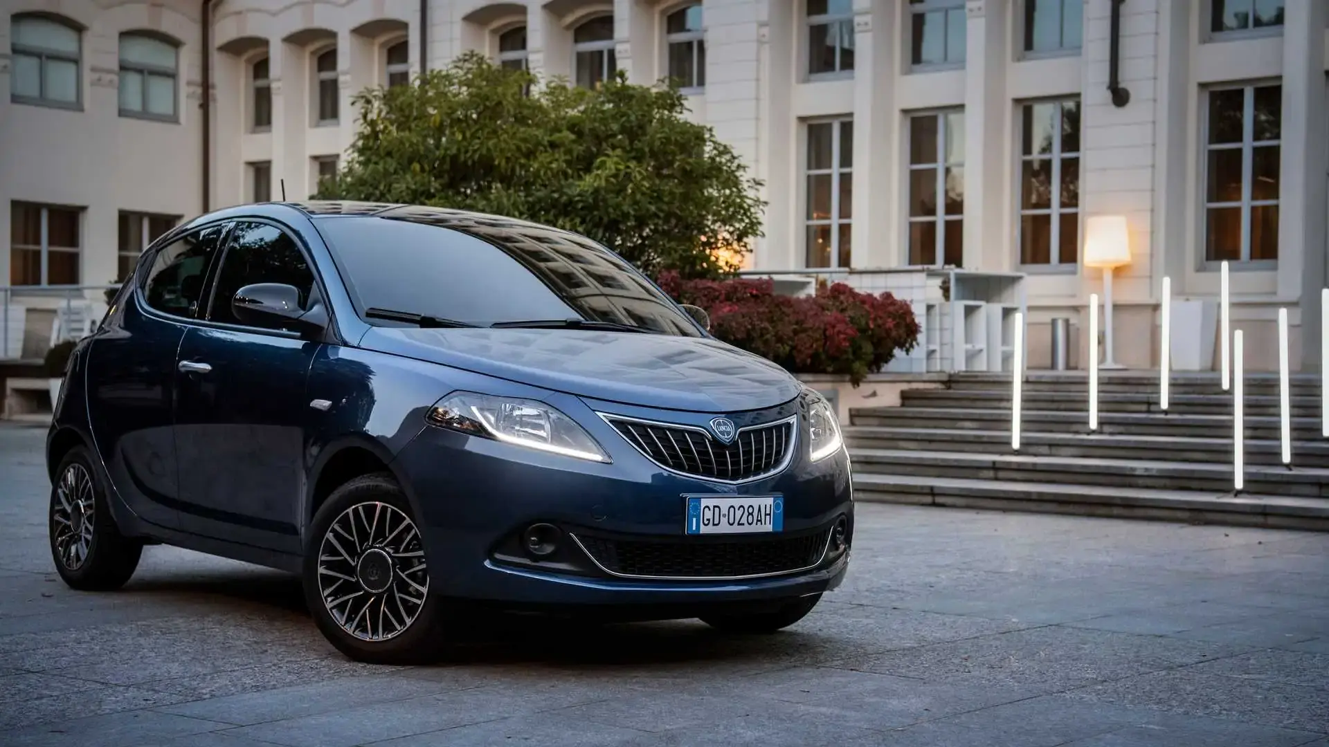 Lancia Ypsilon &#8212; не требует мужественности