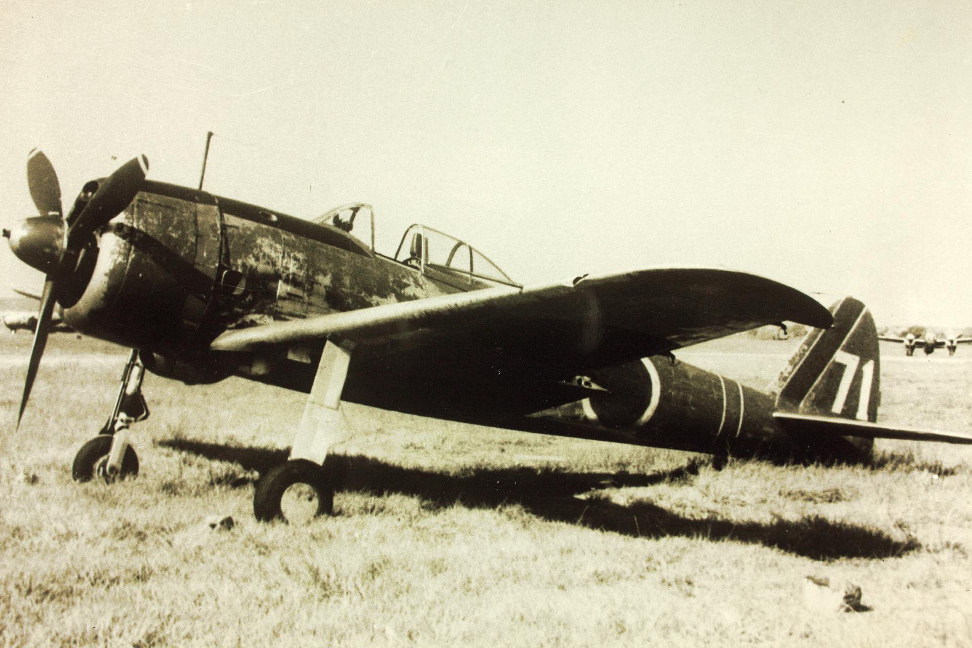 Nakajima Ki-43 Hayabusa pogl.1