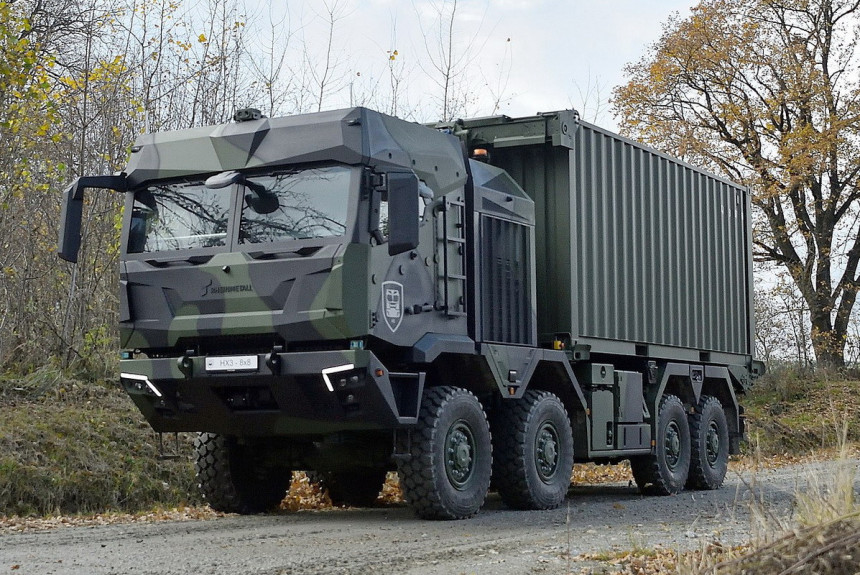 Nauji Europos kariniai sunkvežimiai 2 dalis