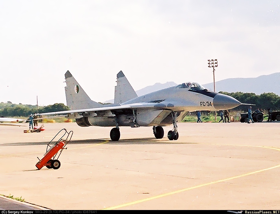 Новый тренажер МиГ-29 в Минске-Мазовецком