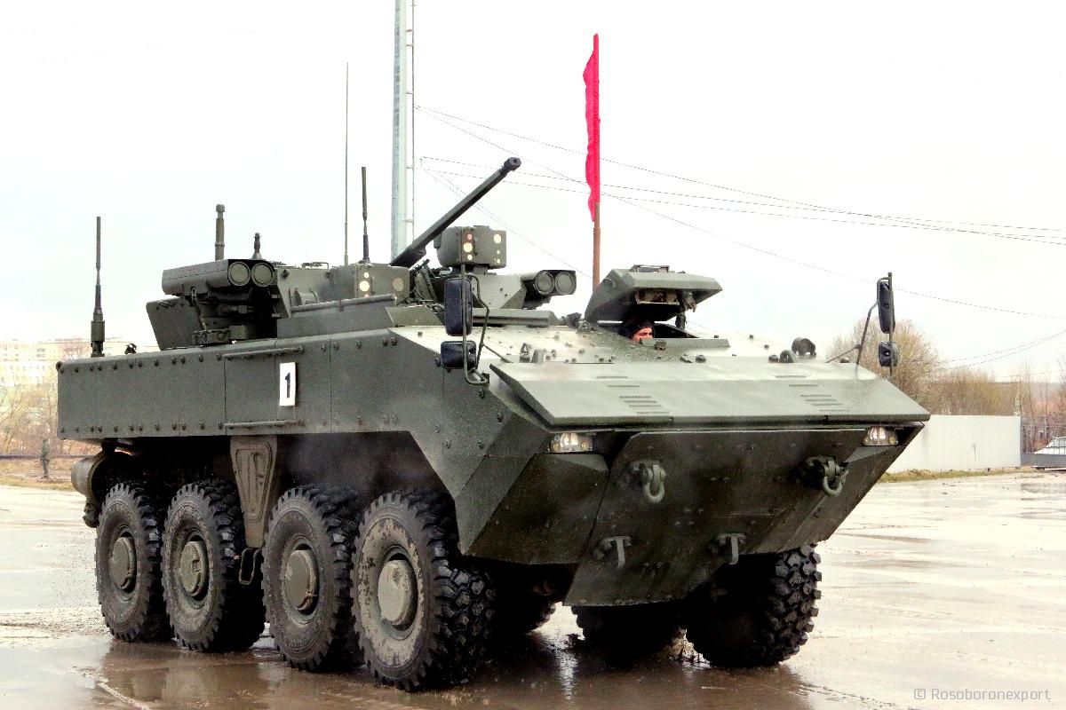 Rusijos ratinės kovos mašinos "Bumirang"