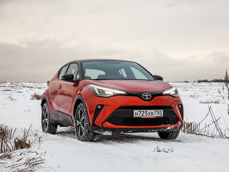 Toyota C-HR - off-road driving