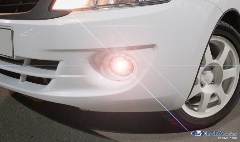 Kako ukloniti prednja svjetla na Mitsubishi Lancer 9