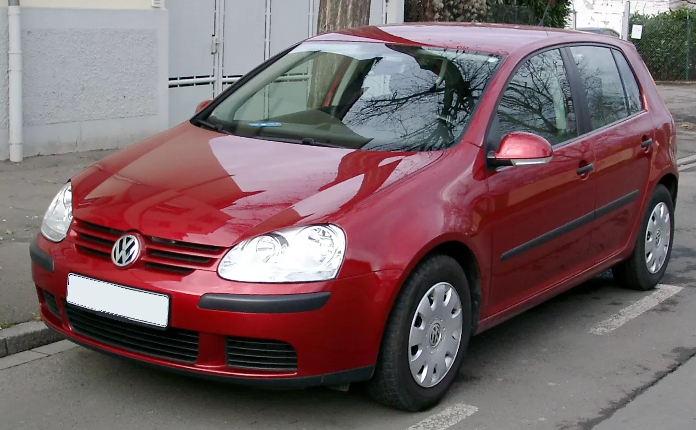 VW Jetta V - kad Golf ir par mazu