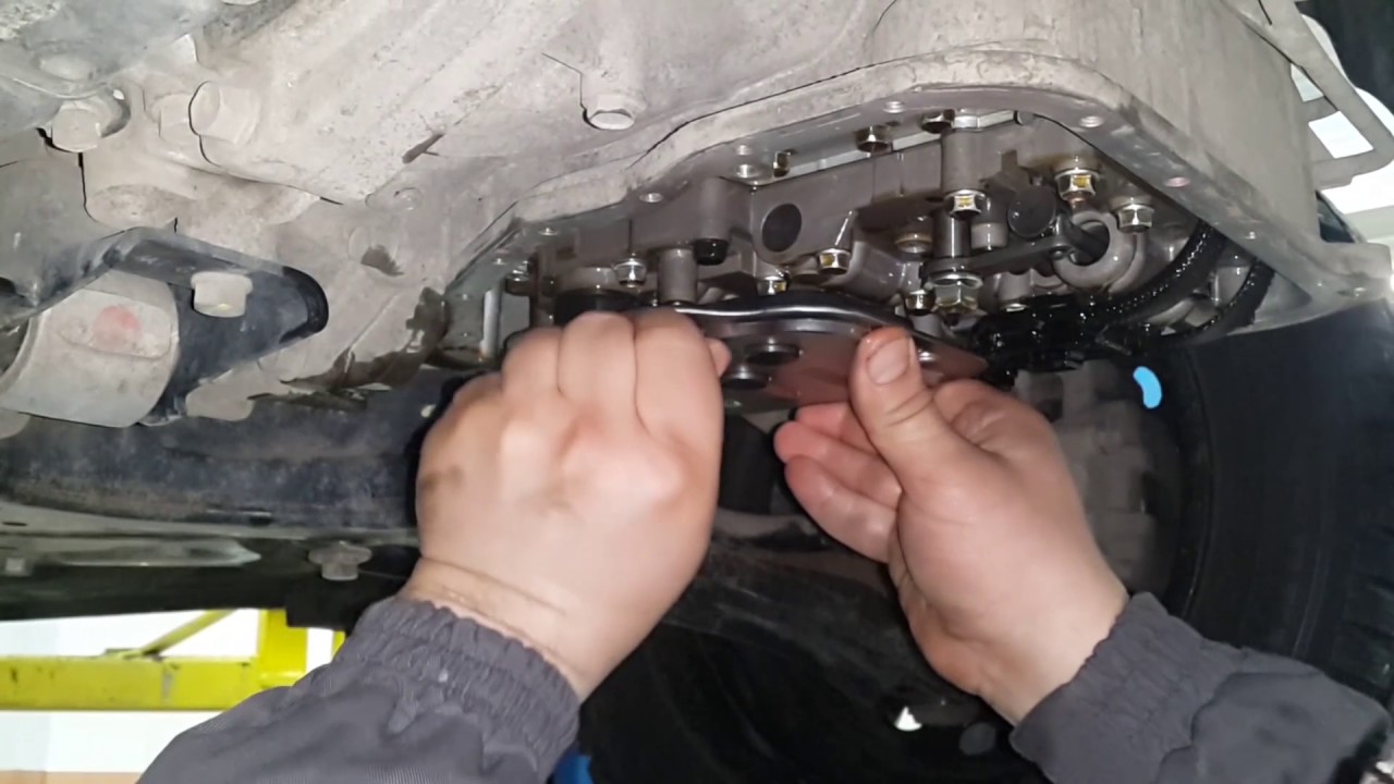 Bagaimana cara mengganti antibeku pada Toyota Avensis?