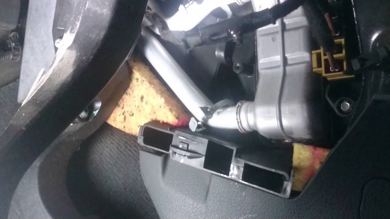 Audi a4 qızdırıcısının radiatorunun dəyişdirilməsi