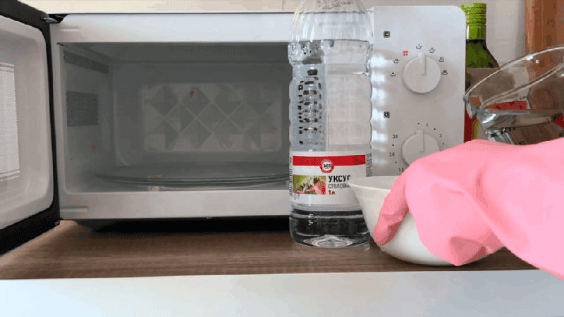 Cum să curățați un cuptor cu microunde? Curățare fără efort la cuptorul cu microunde
