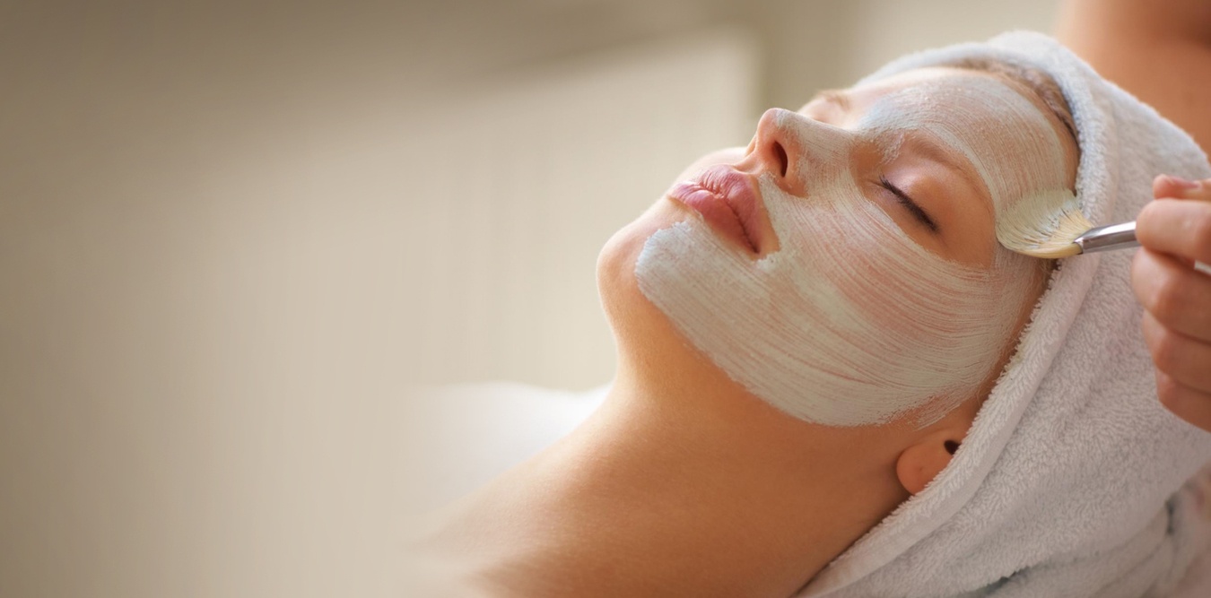 酸処理後の顔の皮膚のケア方法は？