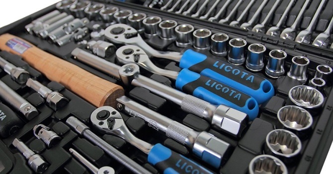 Набор инструментов – рекомендуемые наборы инструментов в чемодане .