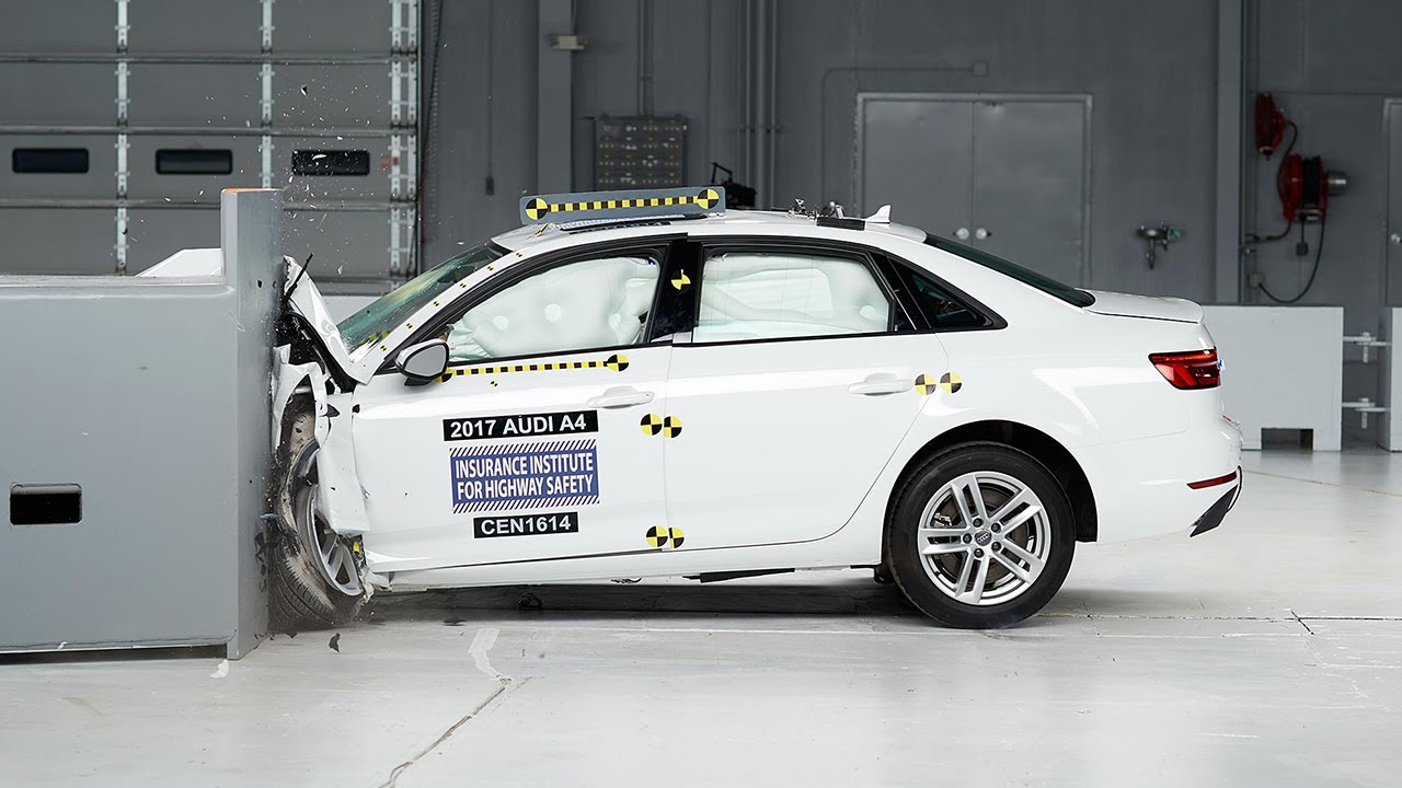 Audi A4 › Crash test