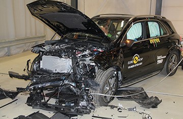 Mercedes-Benz V-Class › Crash test