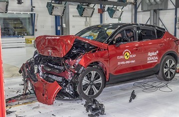 Volvo C40 Recharge › Краш-тест