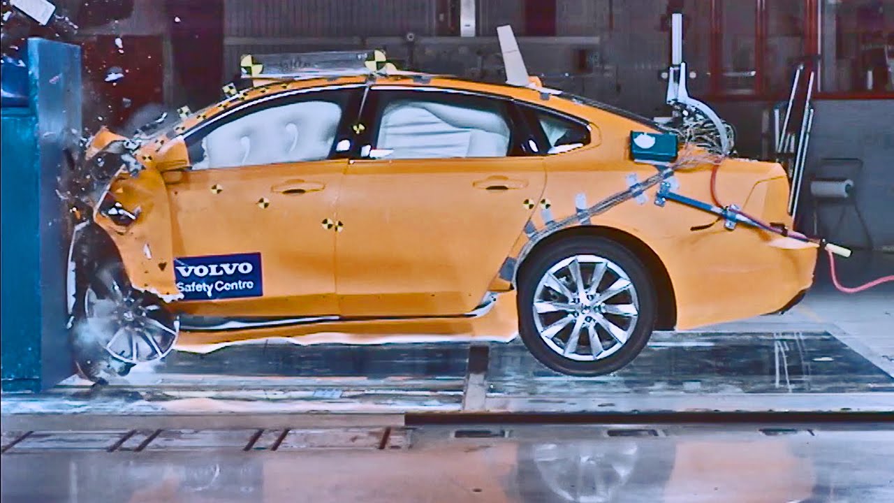 Volvo V60 Cross Country › Краш-тест