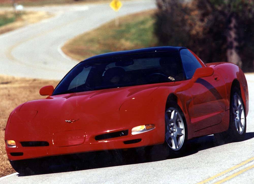 V8-Autos, die Sie immer noch für unter 10,000 $ kaufen können