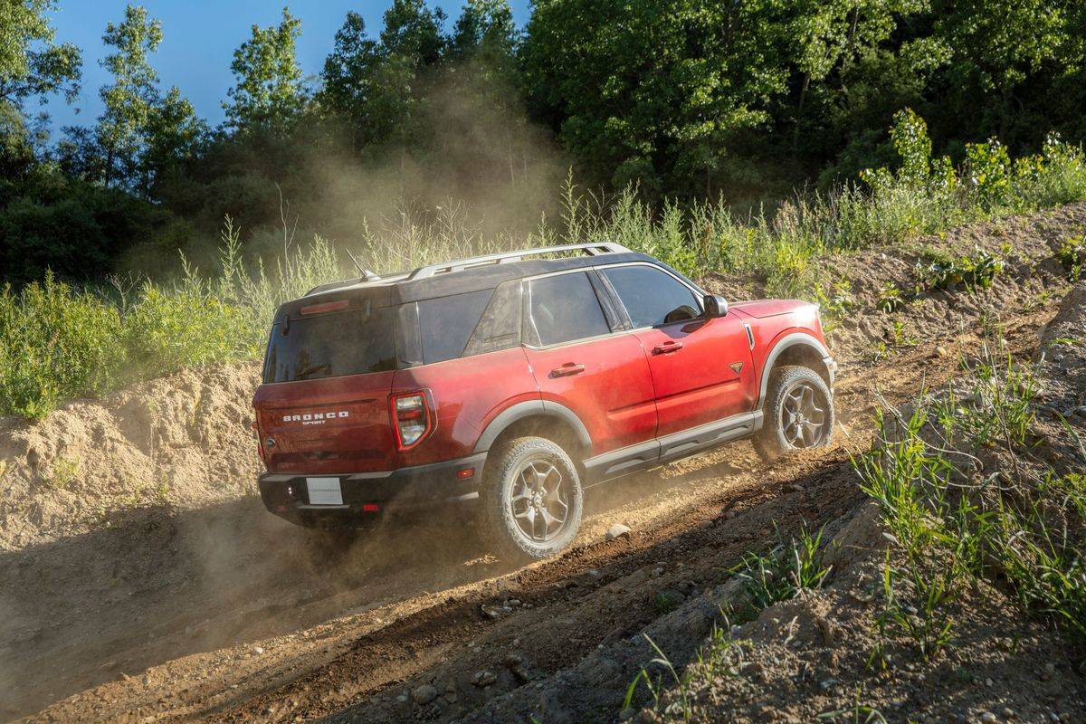 ФОТО: Ford Bronco вернулся и стал лучше, чем когда-либо (плюс скрытые функции)