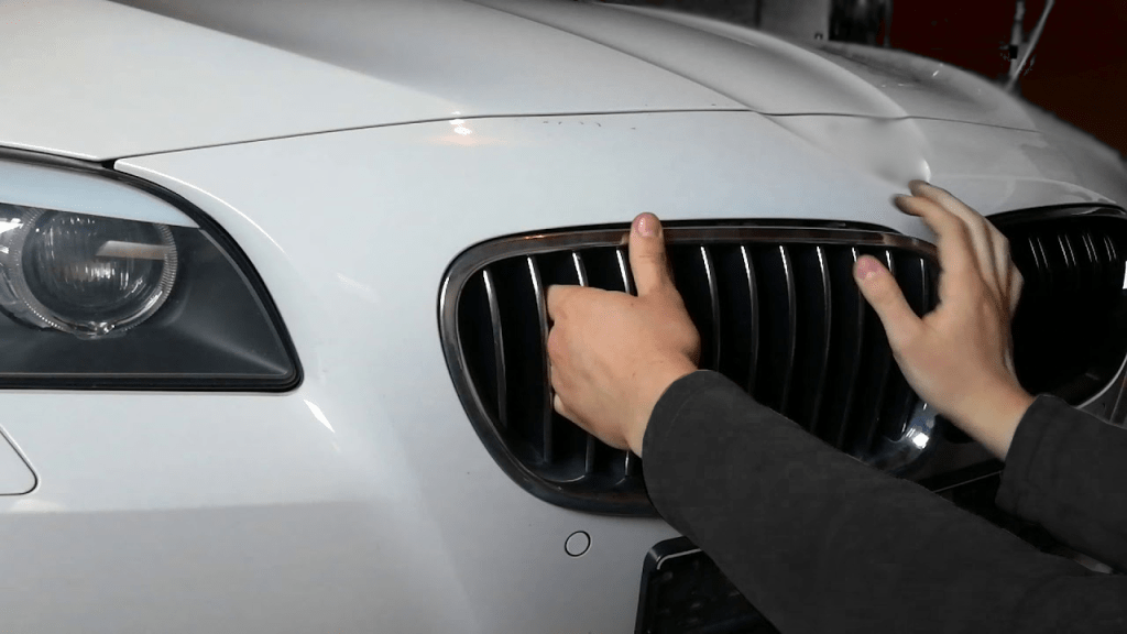 Замена решетки радиатора BMW — аккуратный тюнинг путем замены