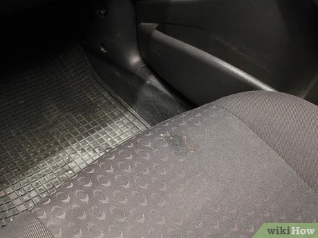 How to get rid of grease stains in a car