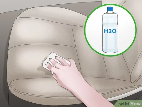 Cum să eliminați emblema unei mașini