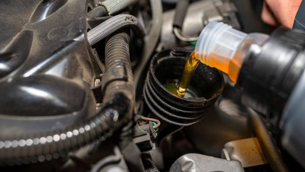 Как выбрать масло для бензинового и дизельного двигателя? Советуем, как выбрать лучшее моторное масло! Критерии выбора масла
