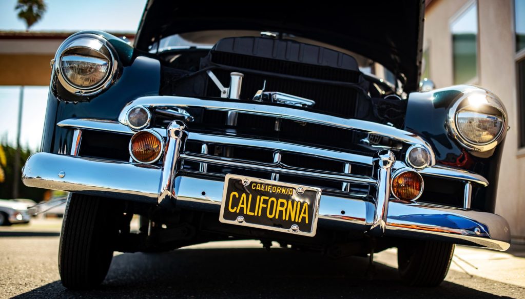 Een verloren of gestolen auto vervangen in Californië