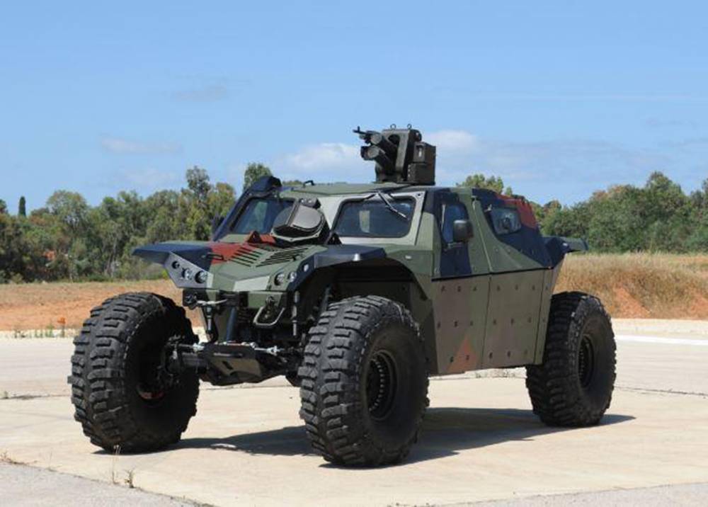 Мощь 2023. Imi Combat Guard. Джип Хамви багги. Combat Guard 4x4. Внедорожник imi Cobra Combat Guard.