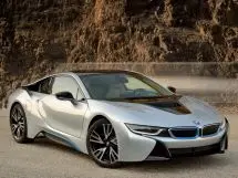 Разгон до 100 у BMW i8