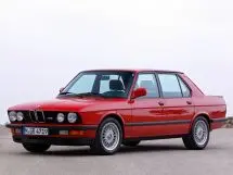 Разгон до 100 у BMW M5