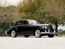 Разгон до 100 у Rolls-Royce Silver Cloud